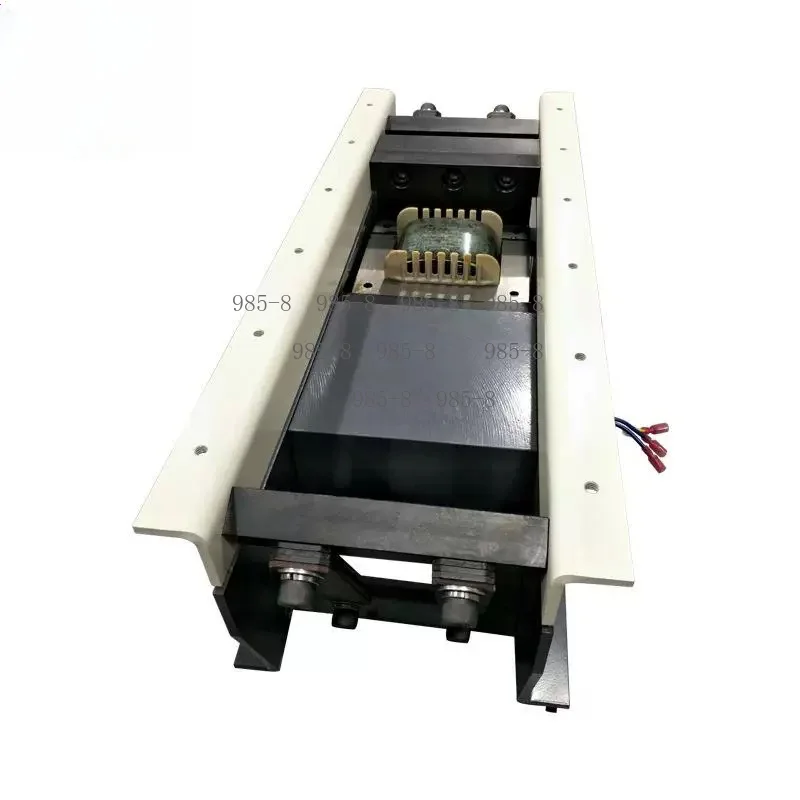 Large Parts Transport Linear Vibration Feeder Model 850D, 50 to 60kg Heavy Load Vibratory Conveyor