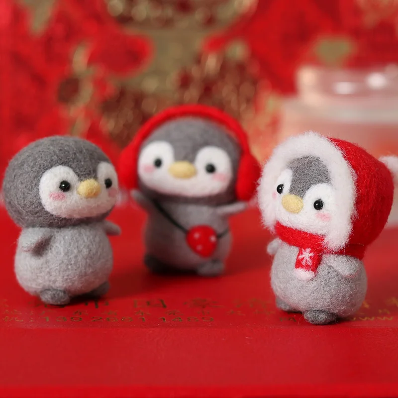 

Unfinished Felt Kit 2021 New Christmas New Year Penguin Wool Needle Felt Kit Diy Material Bag Handmade Doll Package Toy