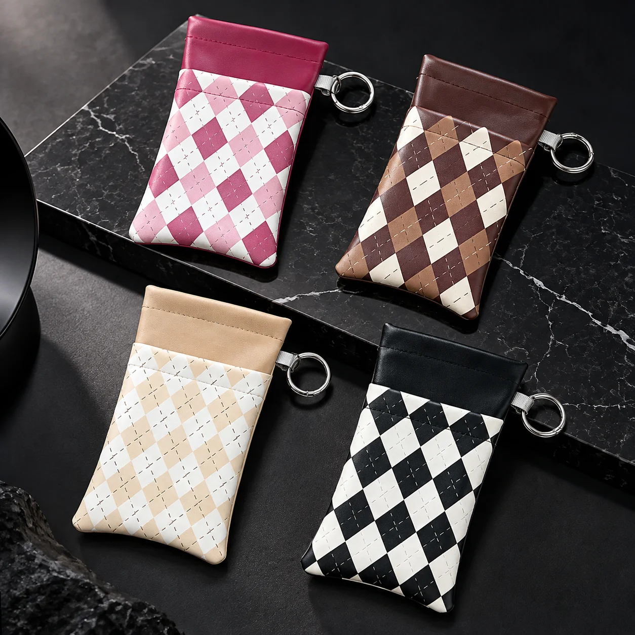 1pc Elegant Argyle Diamond Check Glasses Pouch Soft PU Leather Eyewear Holder With Keyring for Women Men Daily Use OutdoorTravel