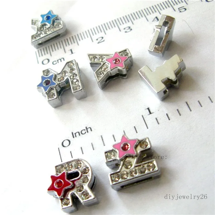 Gwiazda Rhinestone 8mm suwak litery Charms Alphabet Fit bransoletka opaska kołnierz klucz łańcuszek do spodni DIY biżuteria dla kobiet dzieci prezent