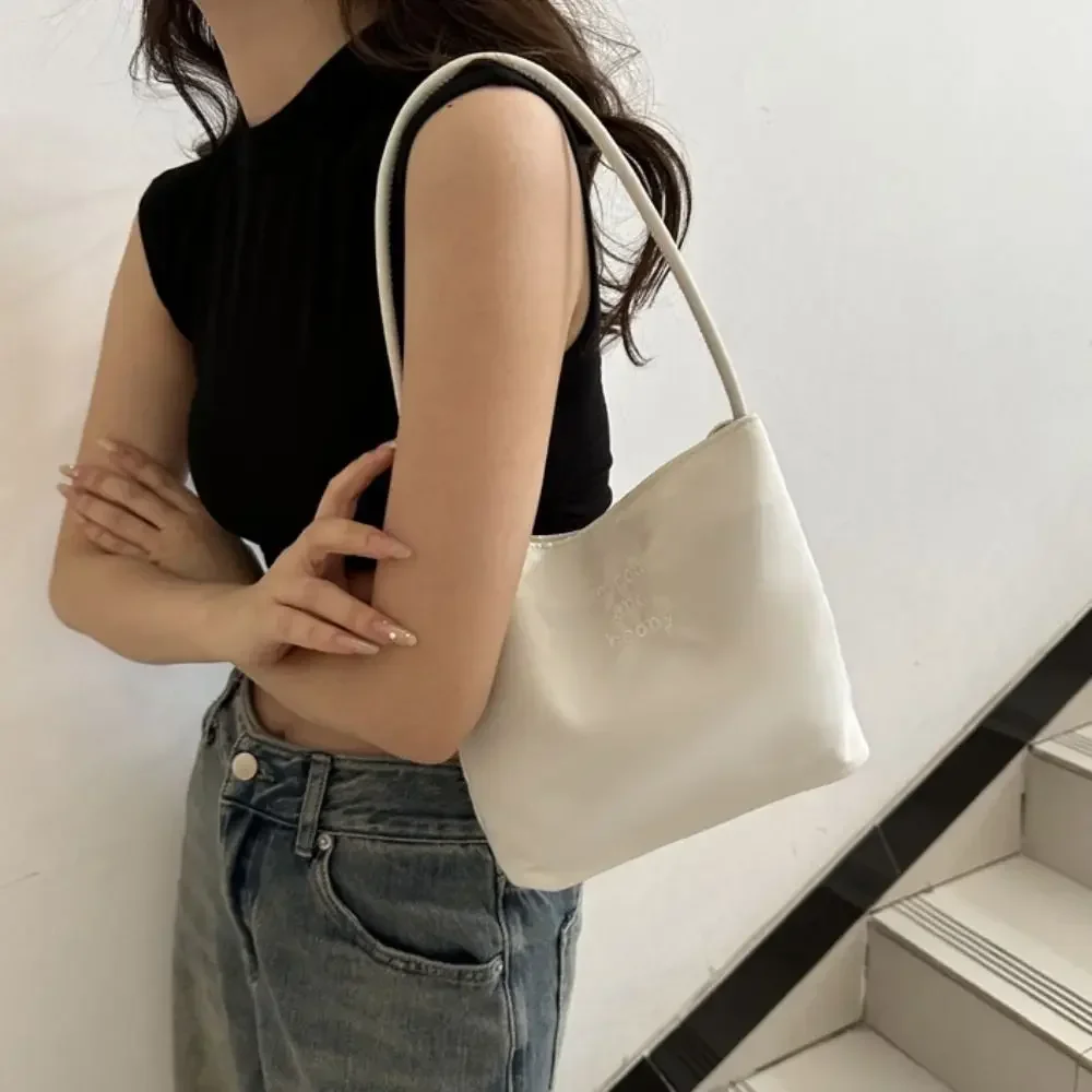 Fashion Shoulder Bag Embroidered Letters Underarm Bag Casual Handbags Women' High Capacity Handbag