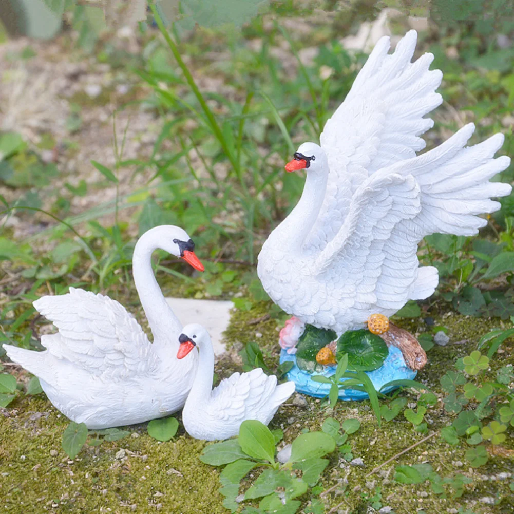 

3pcs Lawn Garden Courtyard Resin High Simulation Swan Decoration Animal Ornament