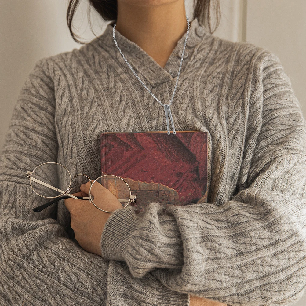 

2Pcs Drumstick Pendant Necklace Exquisite Design Titanium Alloy Necklace Decorative Jewelry for Anniversary Date Party Wear