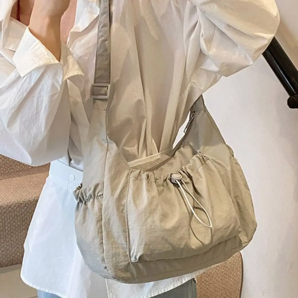 

Cute Korean Style Nylon Shoulder Bag Handbag Lightweight Crossbody Bag Large Capacity Pleated Drawstring Bag Office Worker