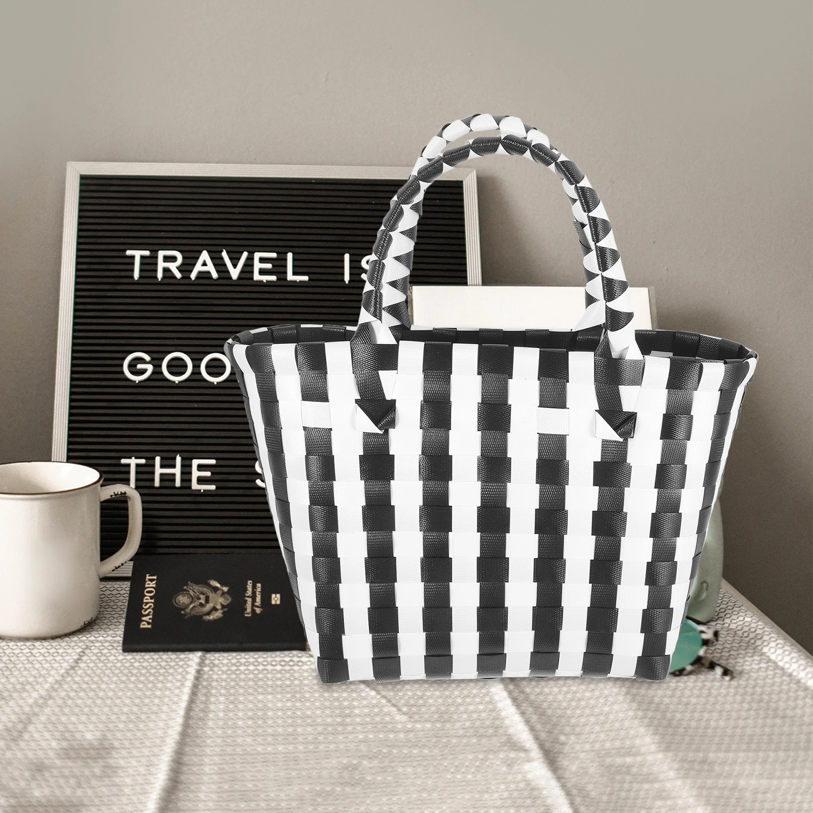 

H woven Tote Bag Black White Grid M Size Plastic Basket H for Shopping Grocery Storage Fruit Holder Small Baskets Desktop