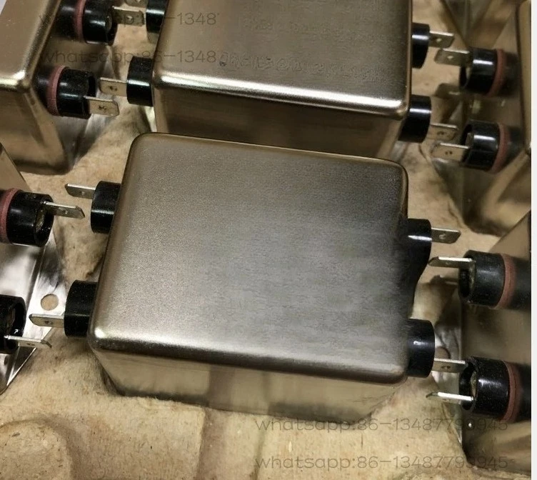 

20VK1F7141-1 Фильтр CORCOM 20А