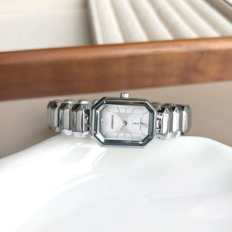 ساعة AdaTime Small Sugar Watch النسائية القابلة للتخصيص كوارتز مقاومة للماء كاجوال أنيقة وساعة يد أنيقة للسيدات