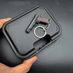 Mini m92f M1911 Small Gun, Metal Keychain, Creative Pendant Simulation Pistol Model