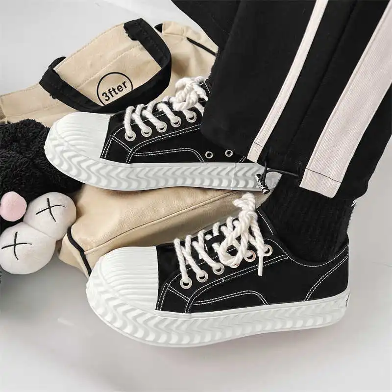 Scarpe da ginnastica massive con suola spessa Scarpe vulcanizzate intrecciate di marca da uomo Scarpe da ginnastica di lusso da uomo Sport autentiche Botasky Wide Fit Shoose