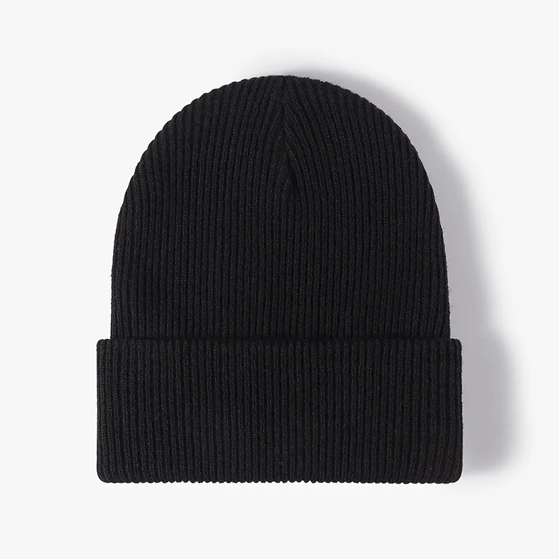Unisex Black Knit Beanie Hat Warm Plain Skull Cap for Winter Outdoor Fashion Wholesale