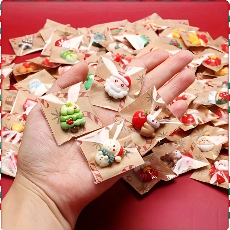 20/50/100pcs Mixed Resin Christmas Fridge Magnets, Santa Claus, Snowman, Christmas Tree Decorations in Various Styles for Gift.