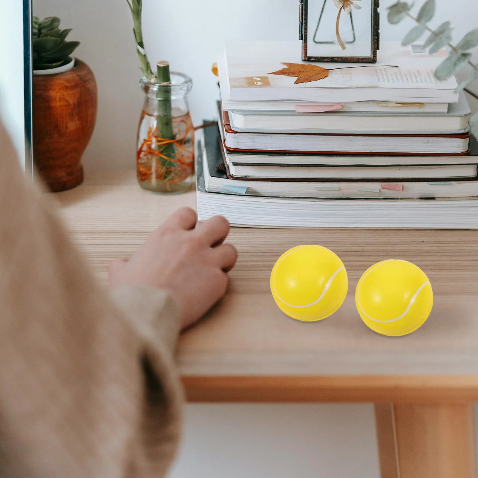 Mini balles de Tennis jaunes de 5cm, 12 pièces, jouets à presser, cadeaux de fête pour enfants, balles sensorielles, jouets de décompression