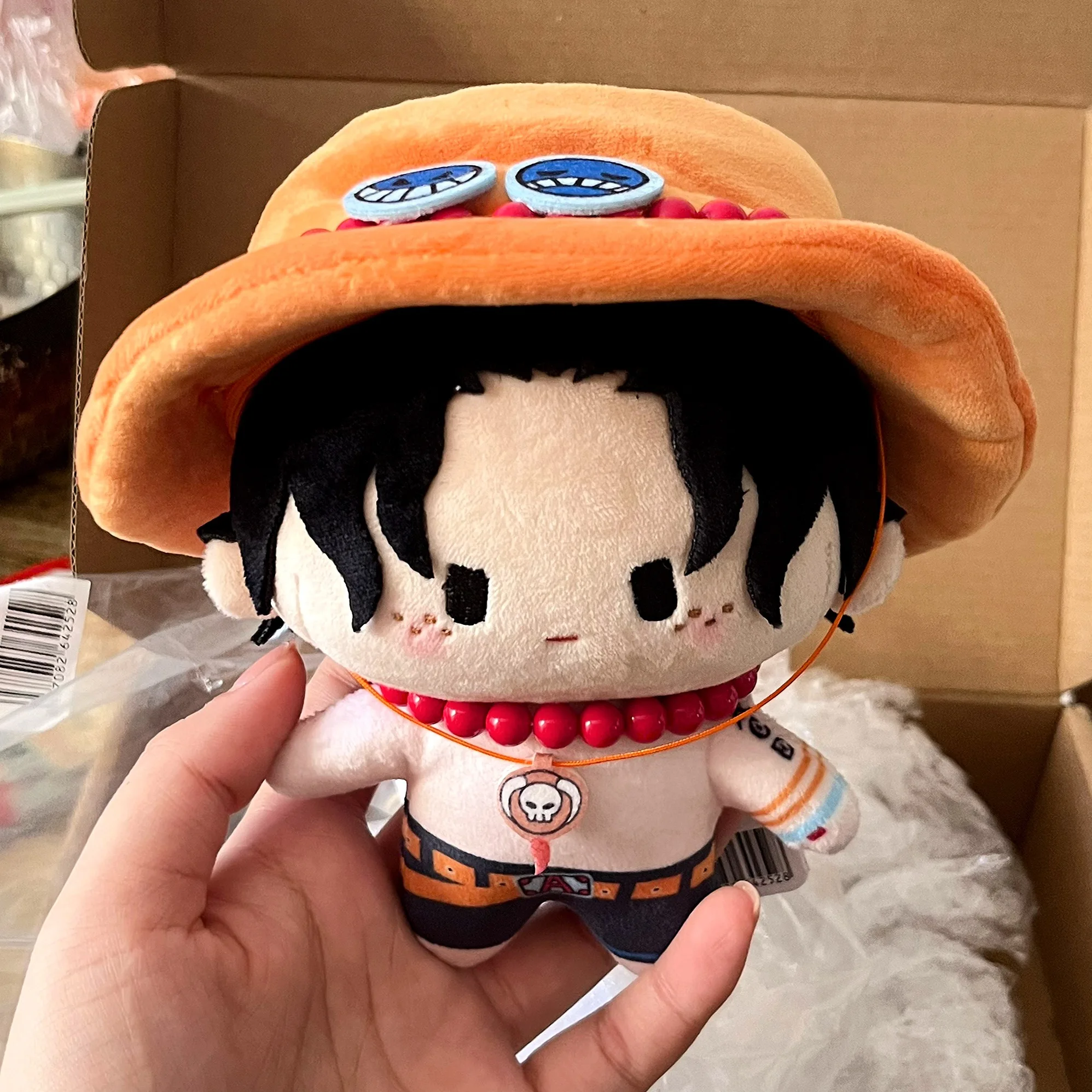 2024 الأصلي قطعة واحدة أنيمي الشكل لطيف أفخم لوفي طبعة Sauron Ace أفخم ظهره القش قبعة مظلة هدية عيد ميلاد