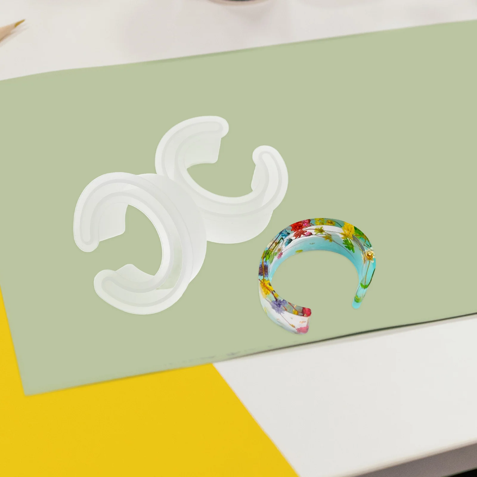 

2Pcs Silicone Bracelet Molds Bangle Casting Flexible Durable DIY Craft Ornament Gift Making Tool Resin Bracelet Molds