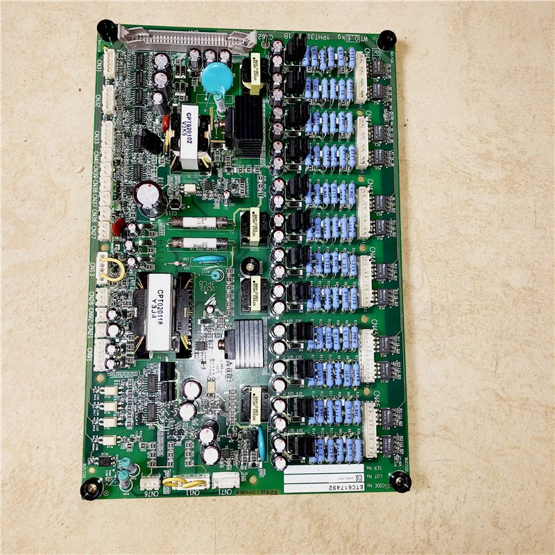 ETC617492 Yaskawa Inverter G7 Series 185-200-220KW Main Board Driverboard Powerboard 617482