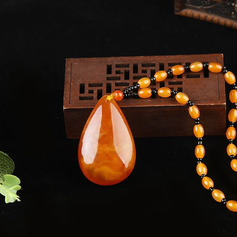 Chinese Yellow Beeswax Sweater Necklace Water Drop Flowers Gourd Leaves Amber Pendant Necklace Men Women Jewelry Sweater Chain