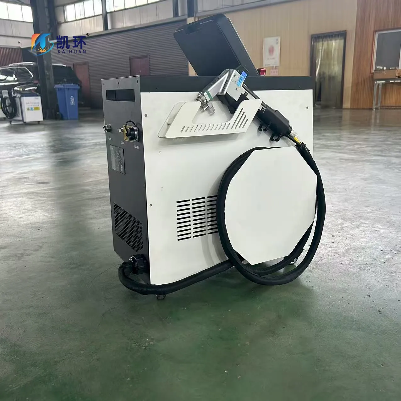 1500W  Welding Machine 4-in-1 Metal Welding and Cutting Device Cleaning Welding Machine