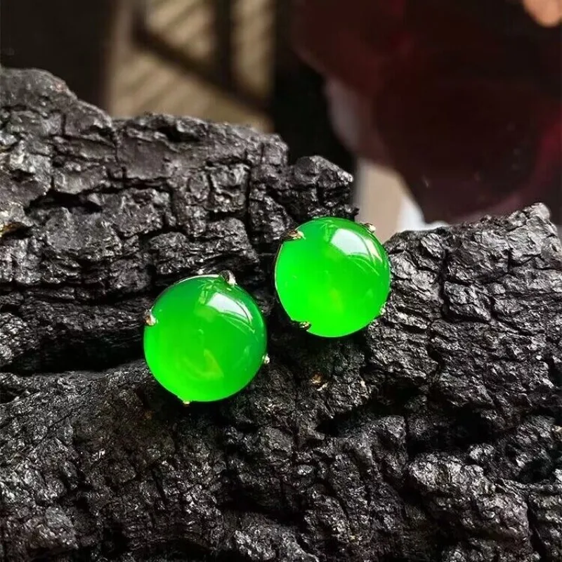 Ice Green Jade Marrow Big Bread Earrings, Light Luxury, Small and Popular Yang Green Earrings, Female