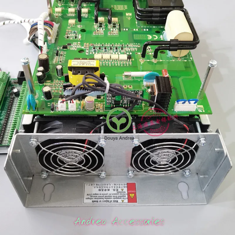 

Подходит для нового лифта Shida AS380, инверторная сплит-контроллер NSPE09, новый оригинал.