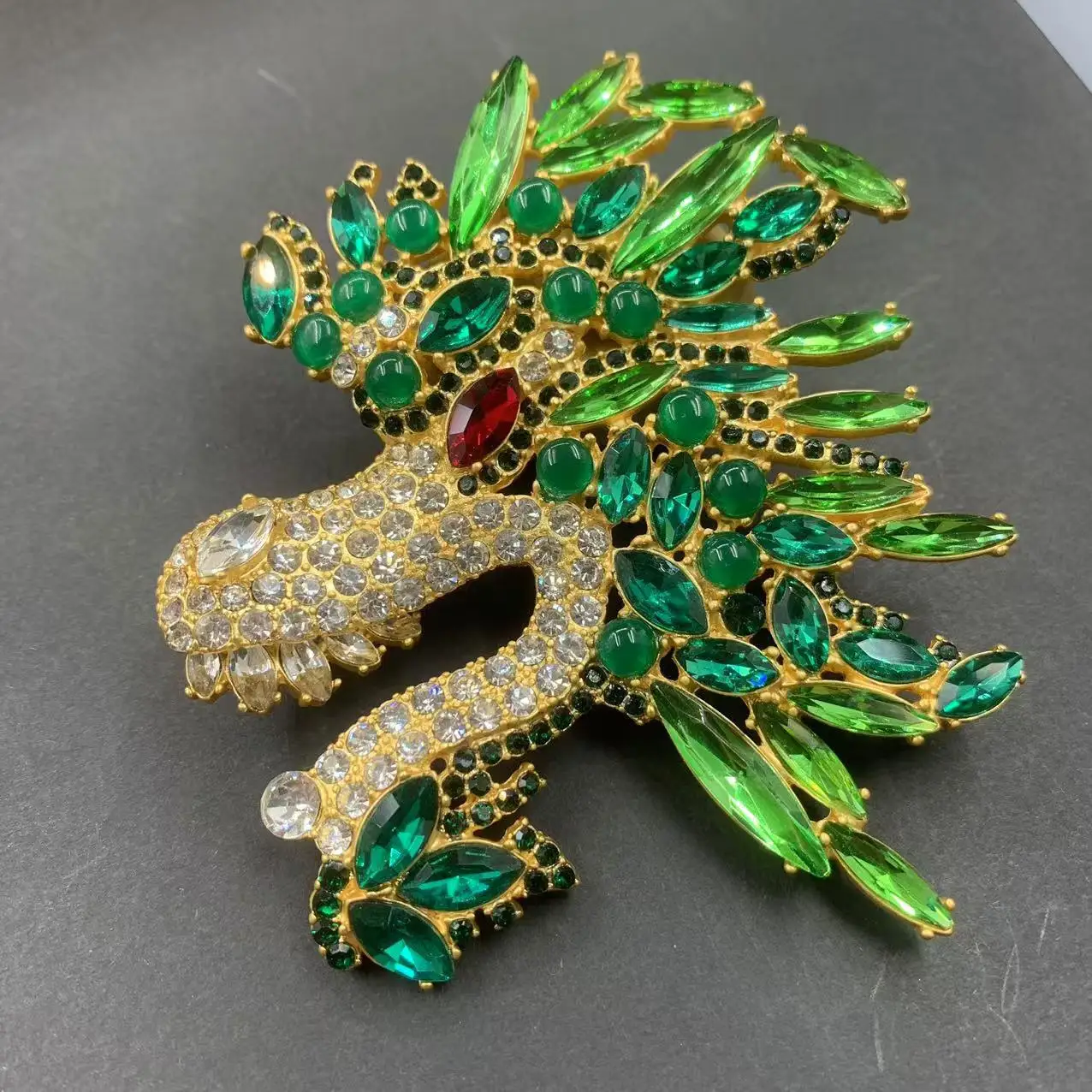 Vintage Alloy Faucet Brooch Retro Brooch Electroplated Matte Real Gold
