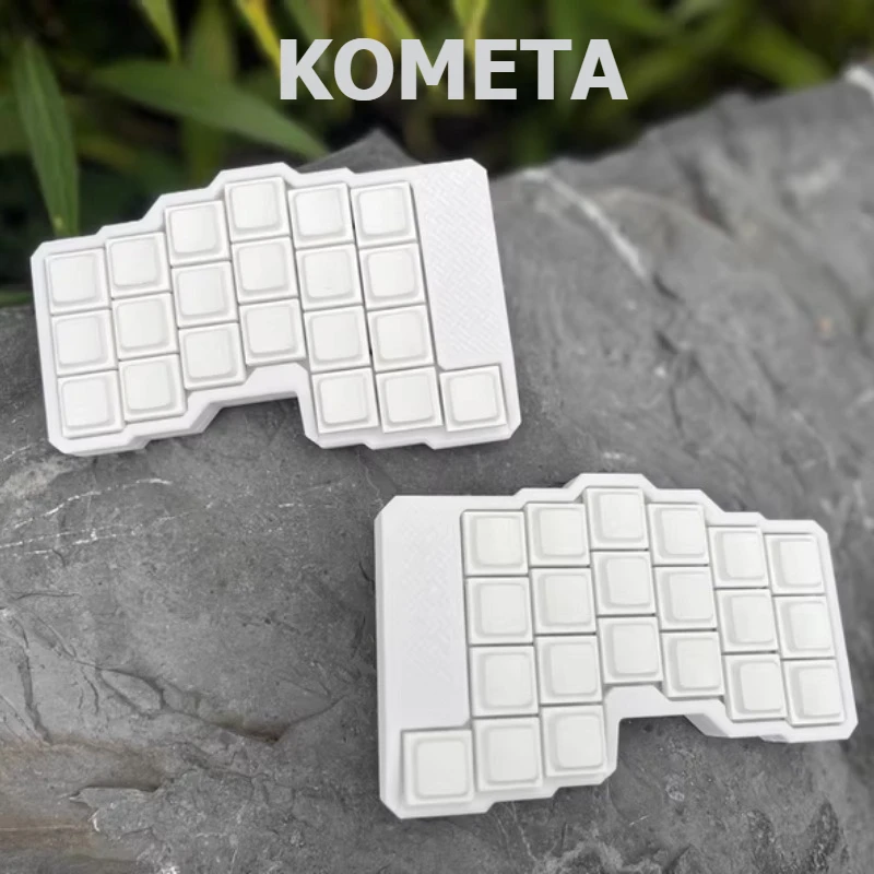

KOMETA Split Keyboard Kit Matte PLA Case ZMK Low-profile Keyboard Kit Hot Swap Ergonomics Customized Keyboard Choc Switch