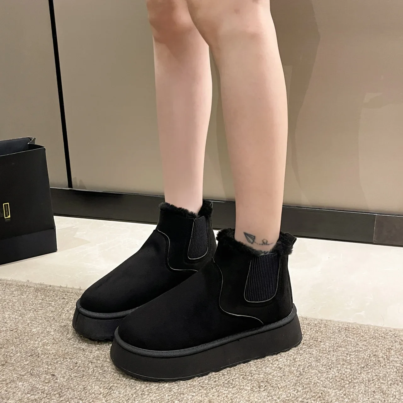 Inverno donna stivali da neve peluche caldo antiscivolo impermeabile signore appartamenti Sneakers Casual Slip on stivaletti femminili Botas Mujer