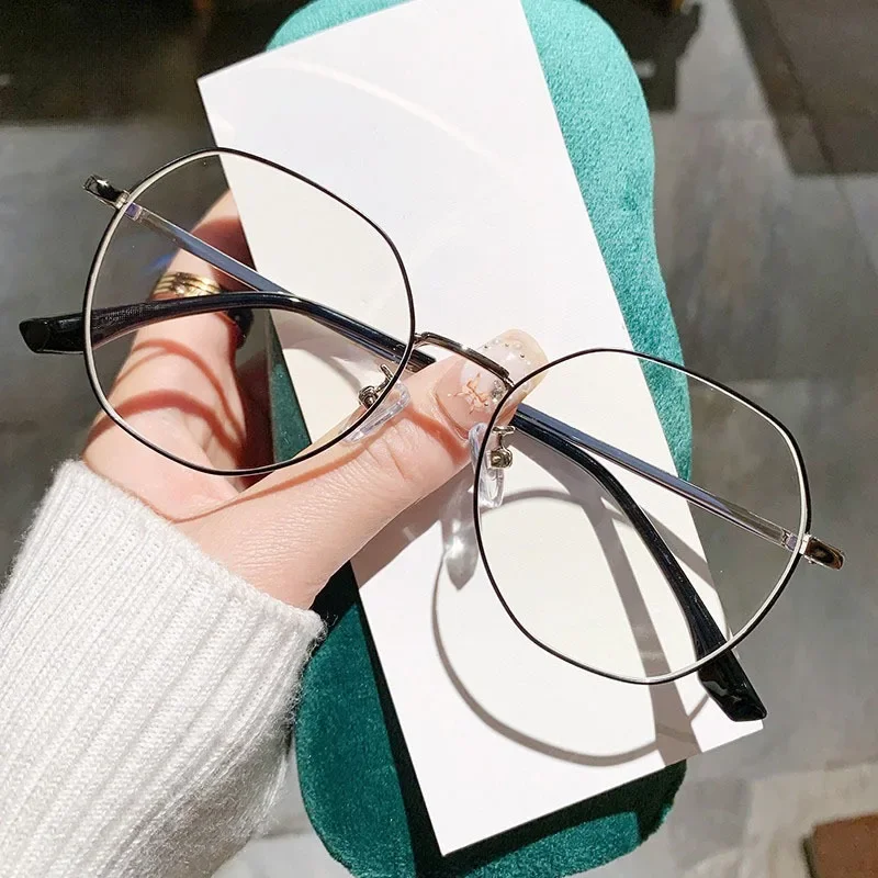 �y�Z�[�����z0 �� -600 ���p�`���[�W�t���[���ߎ����K�l���^���t���[���r�W�l�X�t���b�g���K�l�ߎ��R���s���[�^���K�l