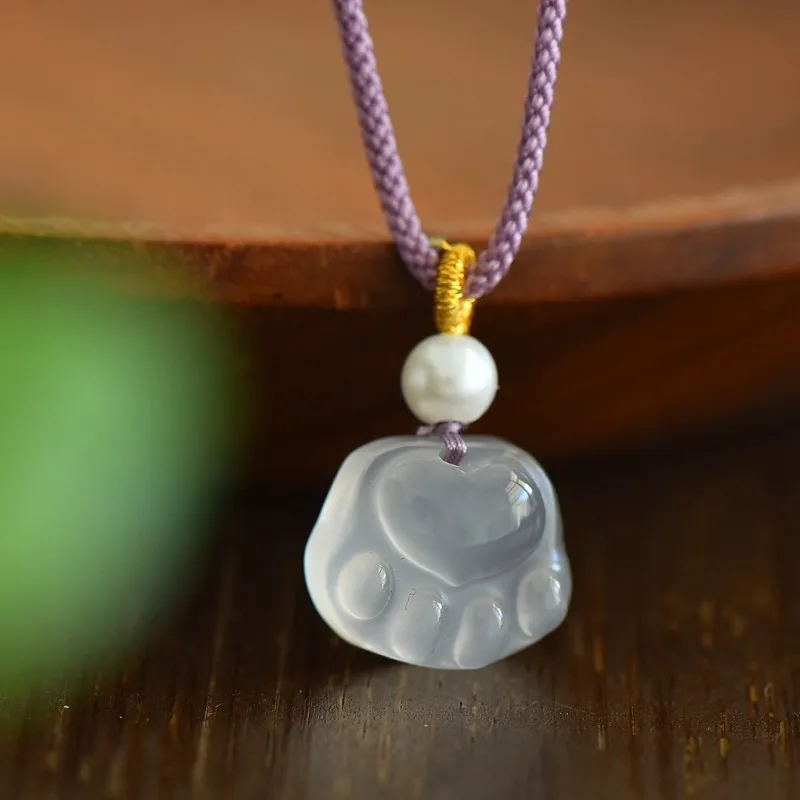 

Natural High-ice Chalcedony Cat Claw Pendant, Small and Exquisite Necklace.
