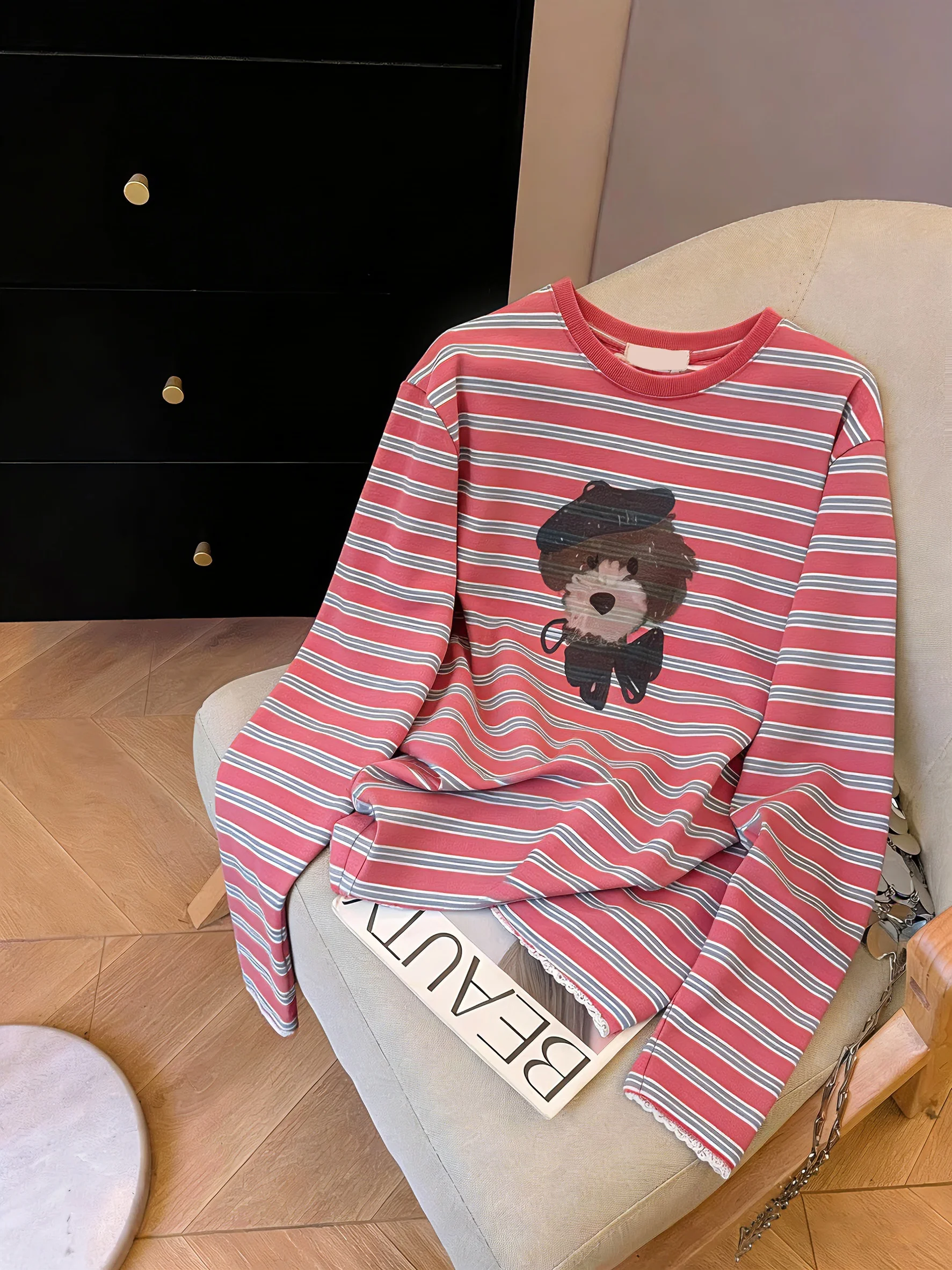 

Свободная женская футболка Long Sve, корейская версия, забавный мультяшный принт в полоску, базовый топ, весенне-осенний дизайн oulder