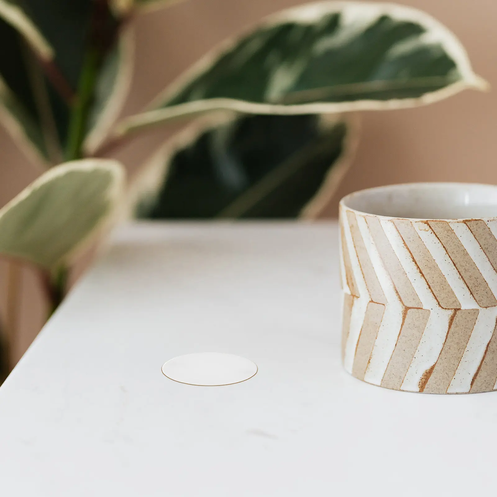 

50Pcs White Plastic Hinge Hole Plugs Snap-in Screw Cover Caps for Cabinet Hole Cover Furniture Use Screw Cap Panel Clamps