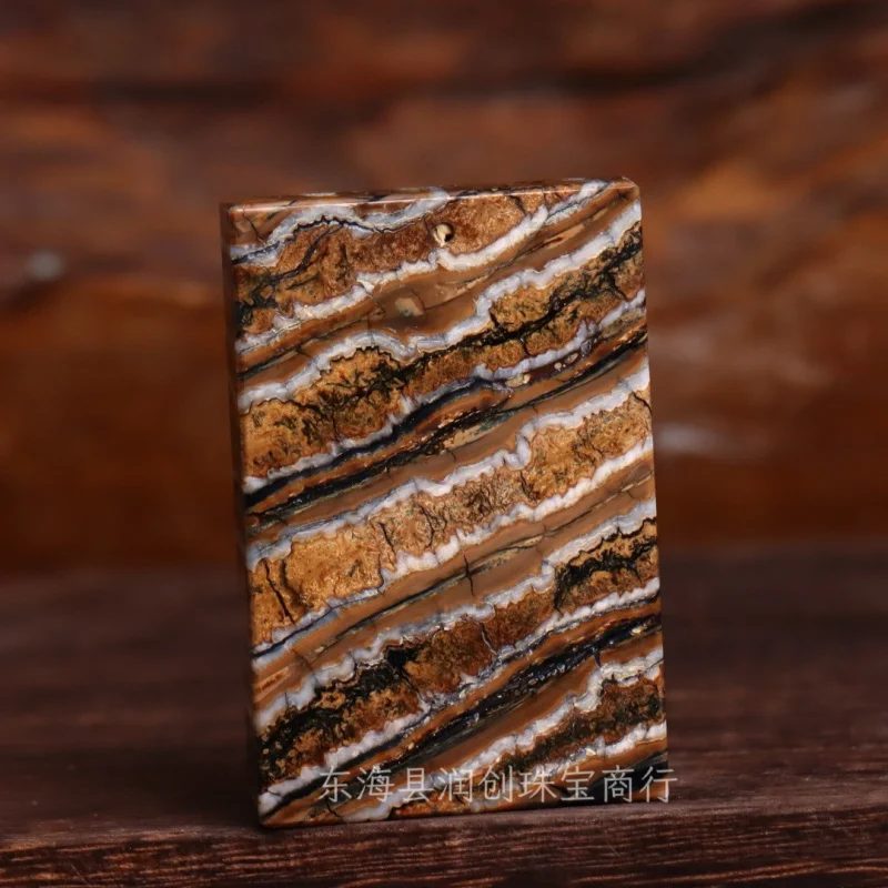 

Подвеска в тибетском стиле в виде мамонтского клыка, в форме журавля с кальцифицированным узором, украшение из бусин Уши Пай Дзи.