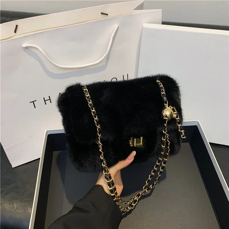 

Fashionable Autumn and Winter New Small Square Bag, Versatile Chain Furry Bag for Women