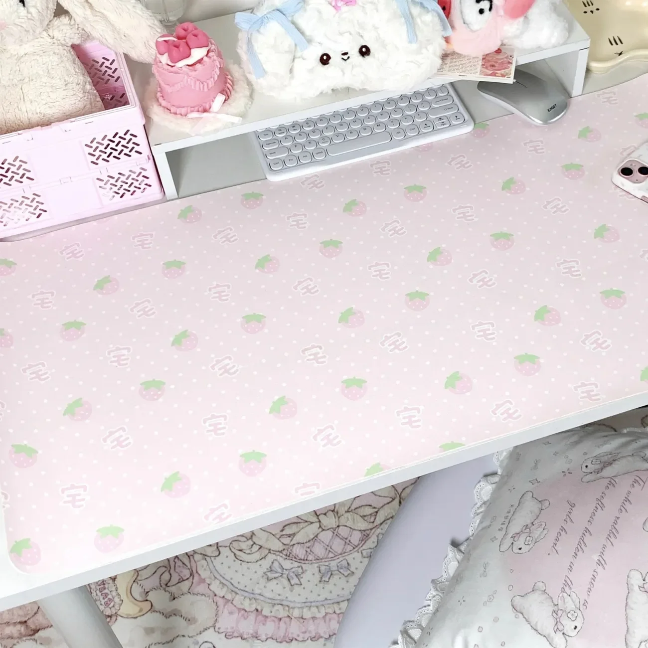 Pink Strawberry Pol…