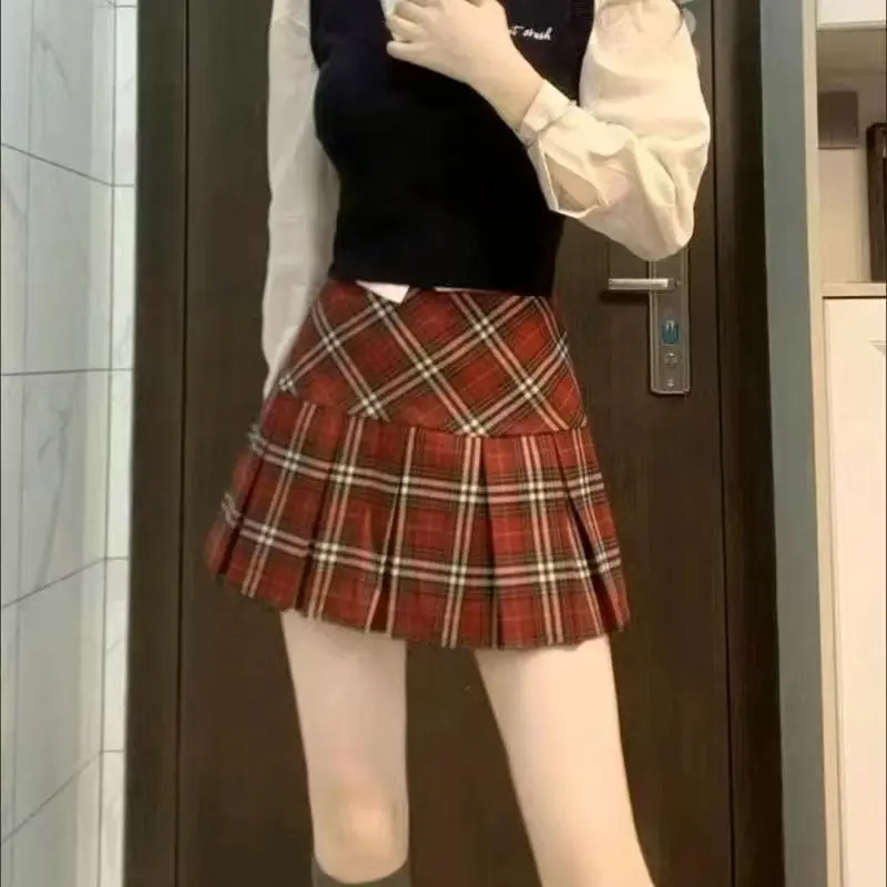 Women Red Plaid Pleated Mini Skirt High Waist A-Line School Style Checkered Skirt Casual Daily Wear Fashion Trendy Summer Autumn