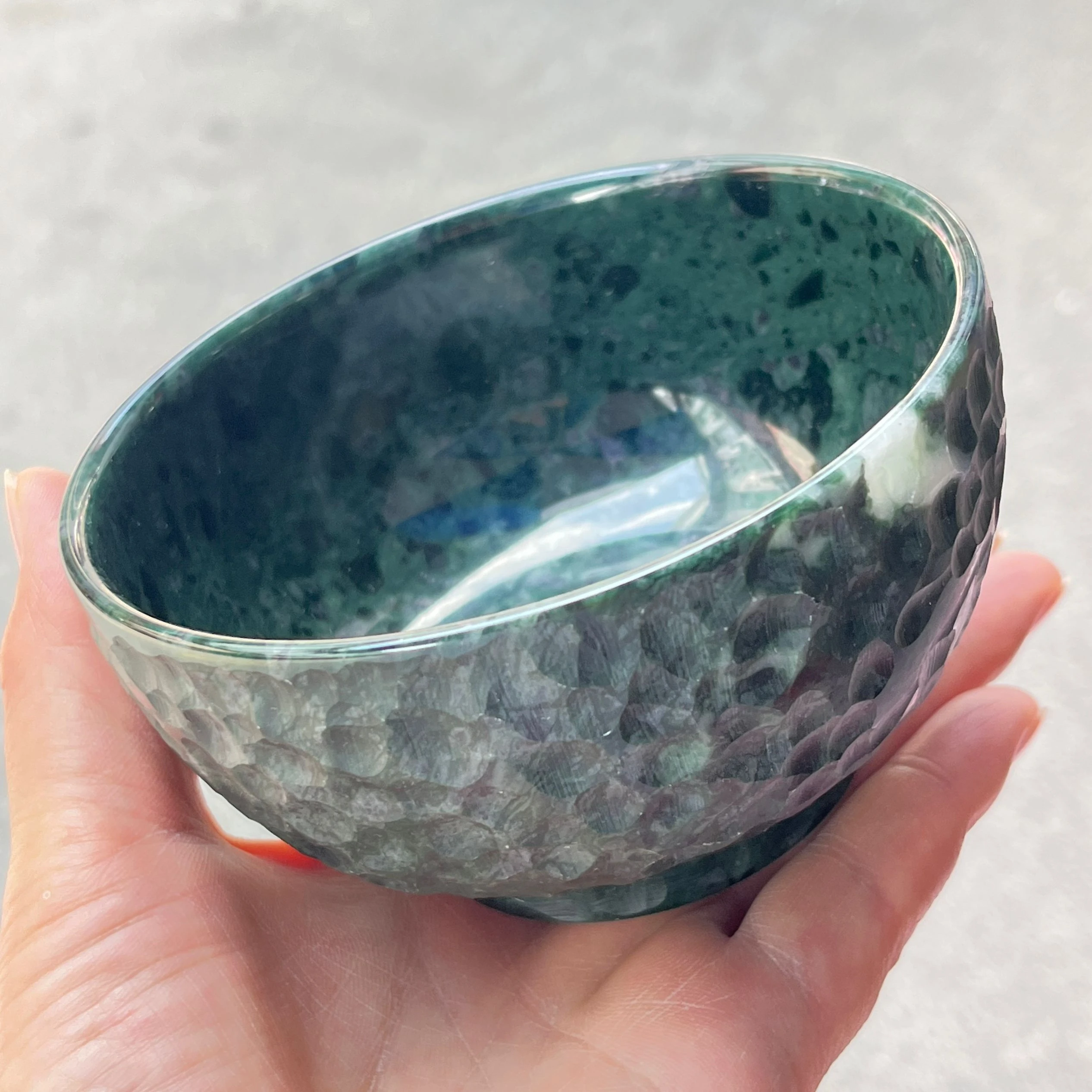 

60*100mm Green Jade Teacups Natural Stone Bowl Chinese Tibetan Medicine King Stone Magnetic Jade Handmade Bowl Stone Rice Bowls