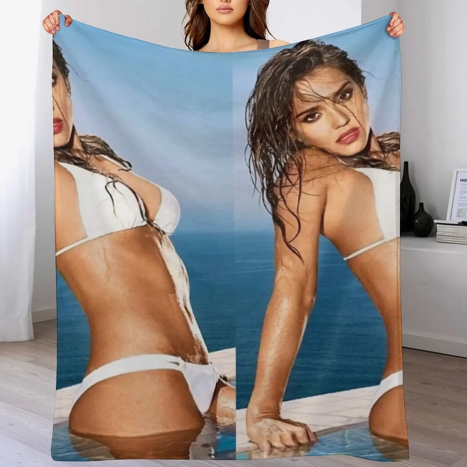 jessica alba sexy Throw Blanket Decoratives heavy to sleep Blankets