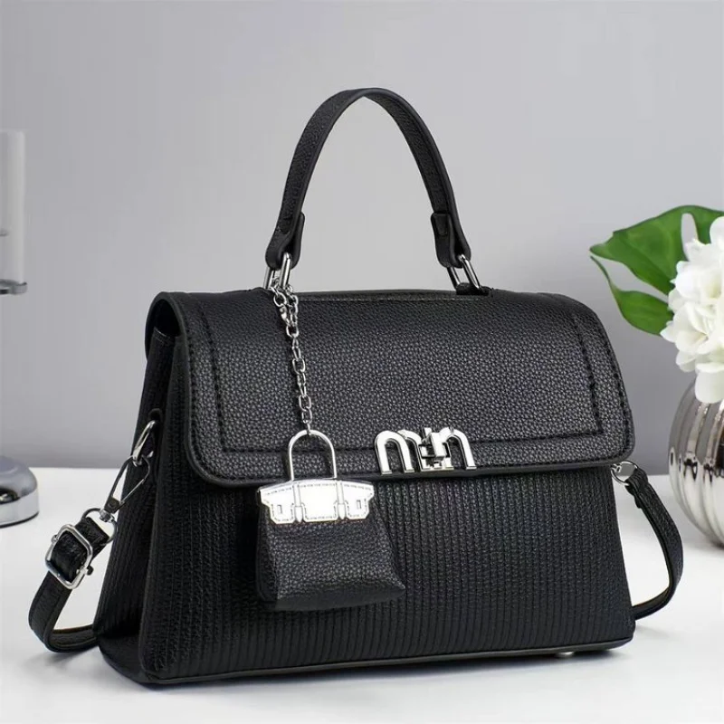 

2025 New High-end Ladies Leather Crossbody Handbag Luxury Brand Famous Designer Classic Simple Paris​