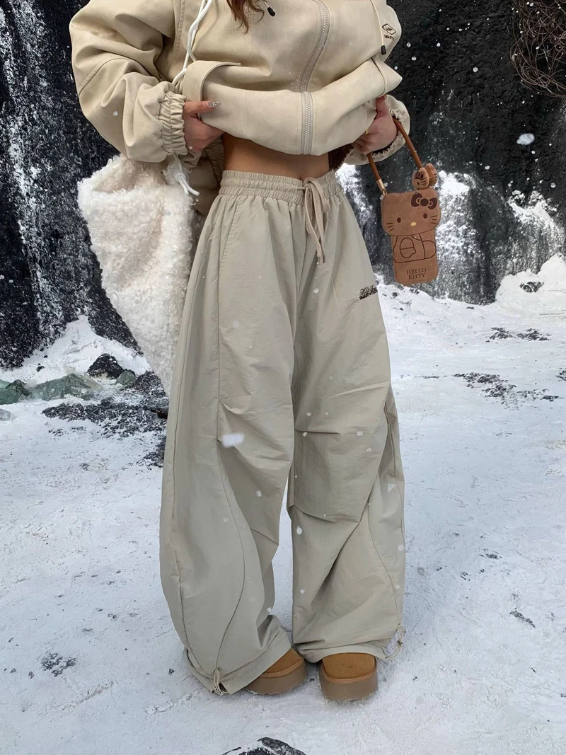 カーゴパンツ レディース グリーン 春 コットン ダンス ダメージ加工 オーバーサイズ シンプル レイヤード 通気性 アーバン ソーシャル ストリートウェア 若々しい