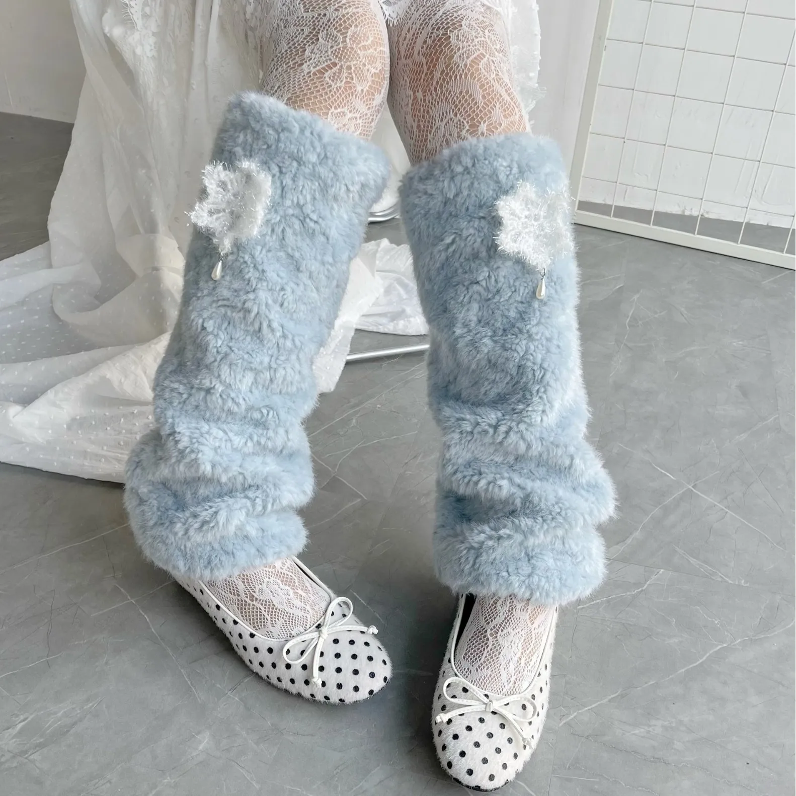 

Winter Women's Lamb Fur Leg Set Ins Style Korean Warm Cute Sweet Warm Leg Socks Girls Autumn Students Plush Snowflake Pile Socks