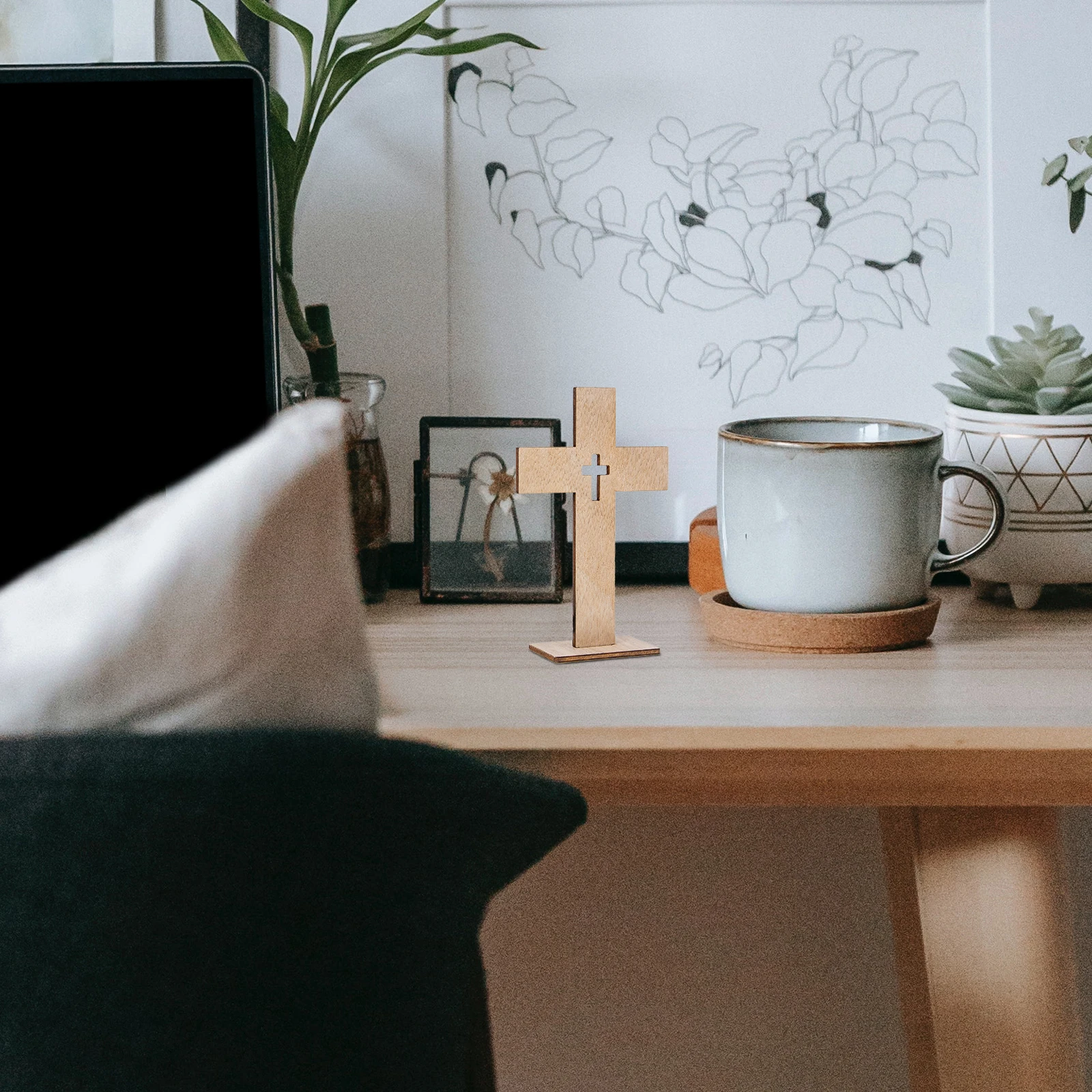 

20Sets Wood Standing Cross Creative Traditional Design Simple Color Cross Decoration for Bedroom Living Room Wooden Craft