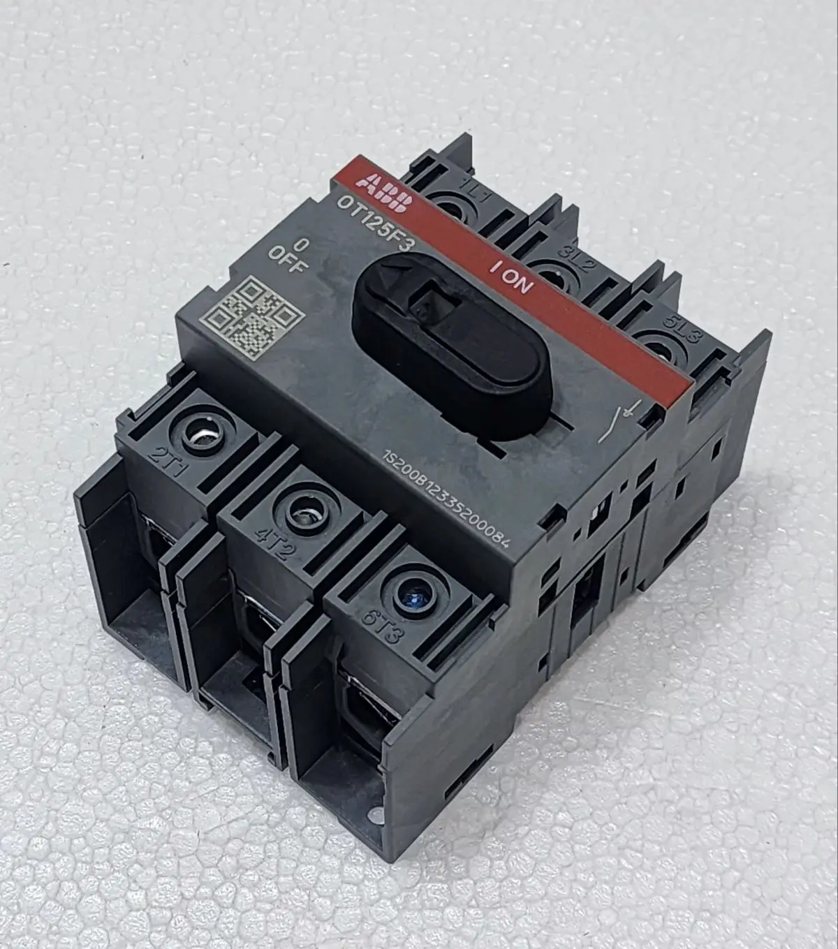 

10155180 OT125F3 1SCA105033R1001 switch-diconnector