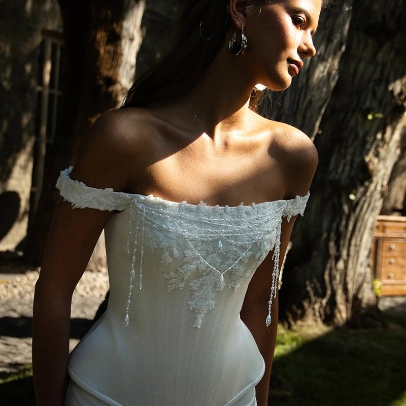 Eightree White Mermaid Wedding Dresses Off The Shoulder Appliques Pearls Bridal Dress Evening Wedding Ball Prom Gowns Customized