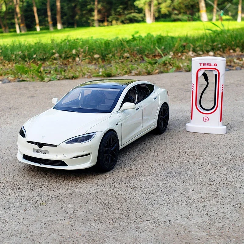 1:24 Tesla Model S Alloy Car Model Diecast Metal Toy Vehicle Car Model Simulation Collection Sound Light Kids Toy Gift C270