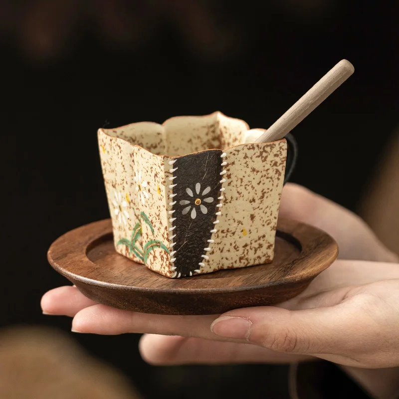 Blue and white flint red concentrated coffee cup teacup master cup gold-painted small daisy square lotus tea cup single mugs