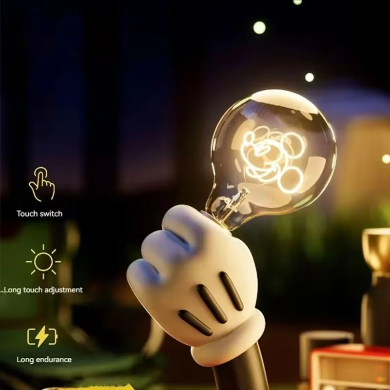 Imagem -02 - Pequeno Mickey Hand Table Lamp Holding Lamp Tide Play Doll Desktop Acessórios Good Guy Doll Decorações do Quarto Ornamentos