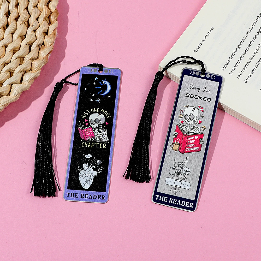 Kreatives Leseschädel Edelstahl Lesezeichen Vintage Gothic Stil für Belletristik Fans Tarot Liebhaber Geburtstagsgeschenk Halloween Geschenk