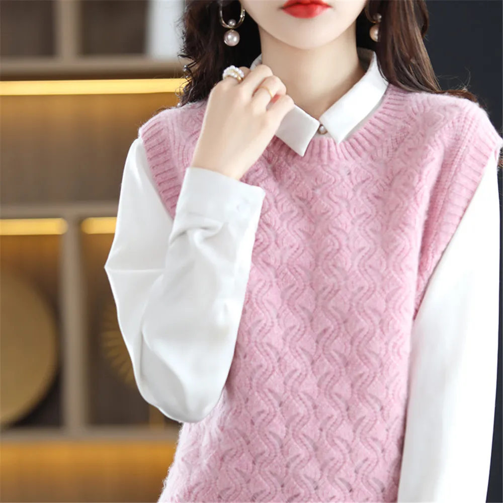 2024 Winter New Loose Comfortable Sleeveless Round Neck Sweater Knitwear Warm Korean Women's Knitted Wool Vest Outwear Tops