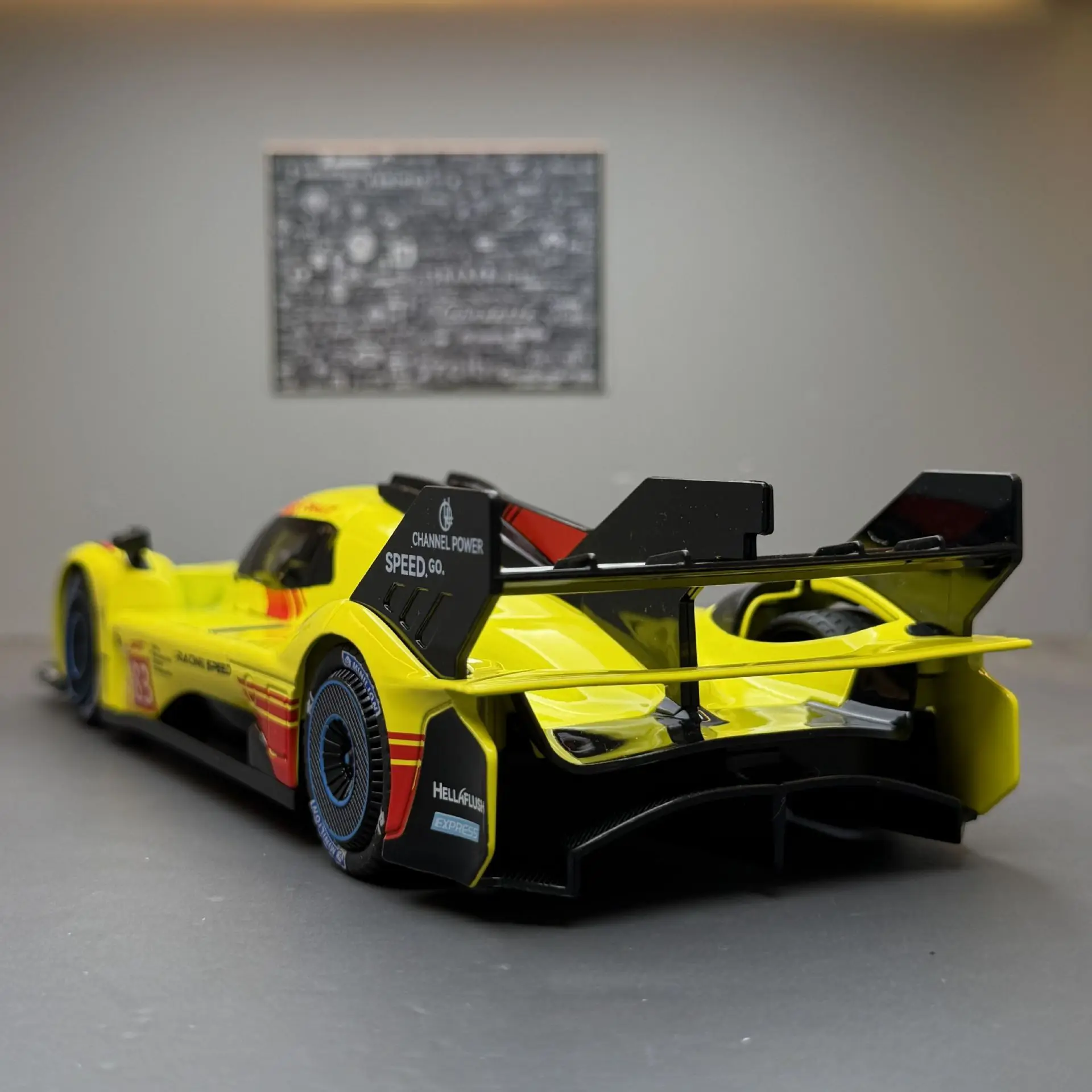 1:22 499P Le Mans Rennwagen Legierungsmodell Legierung Automodell Sound und Licht Zurückziehen Kinderspielzeug Sammlerstücke Geburtstagsgeschenk