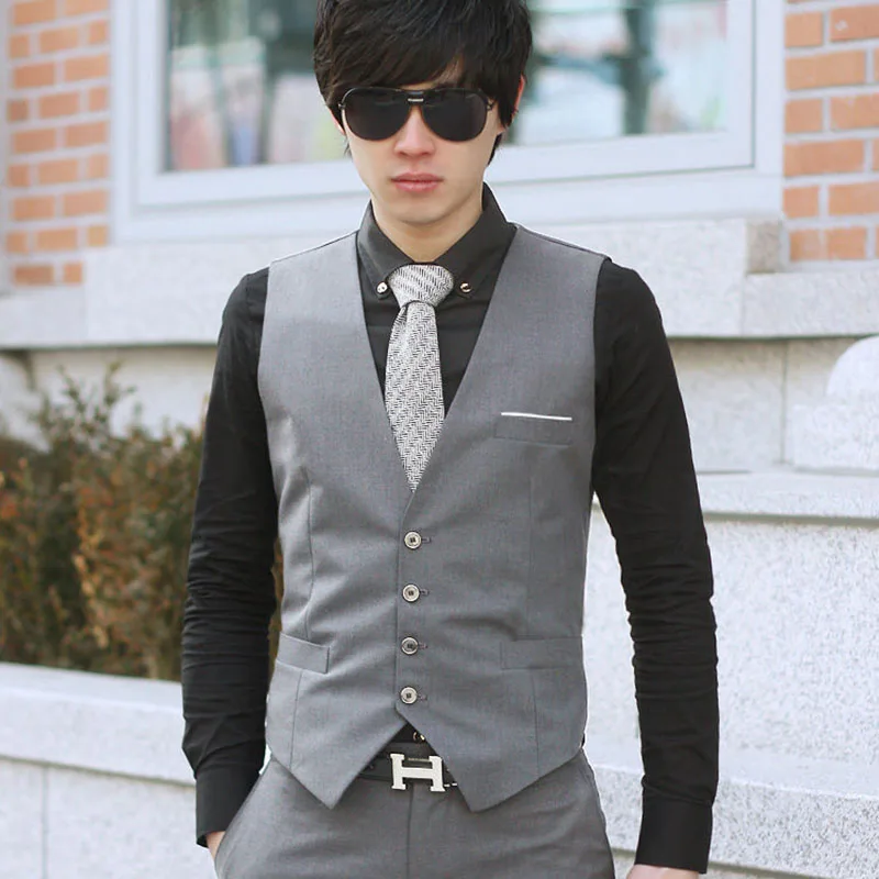 2026 New Men's Business Suit Vest Fashion Slim Fit V-Neck Sleeveless Vest Solid Color Single Breasted Design Short Waistcoat