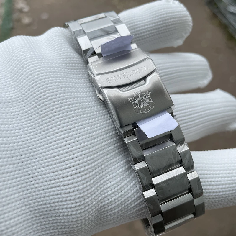 STEELDIVE Men Diver Watch Tuna Automatic Mechanical Sports Wristwatch 300m Waterproof C3 Luminous Sapphire NH35 Ceramic Bezel